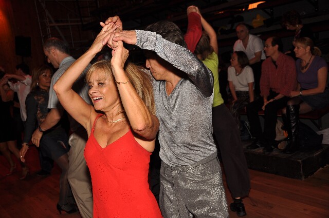 min 2009 11 29 station danse 166